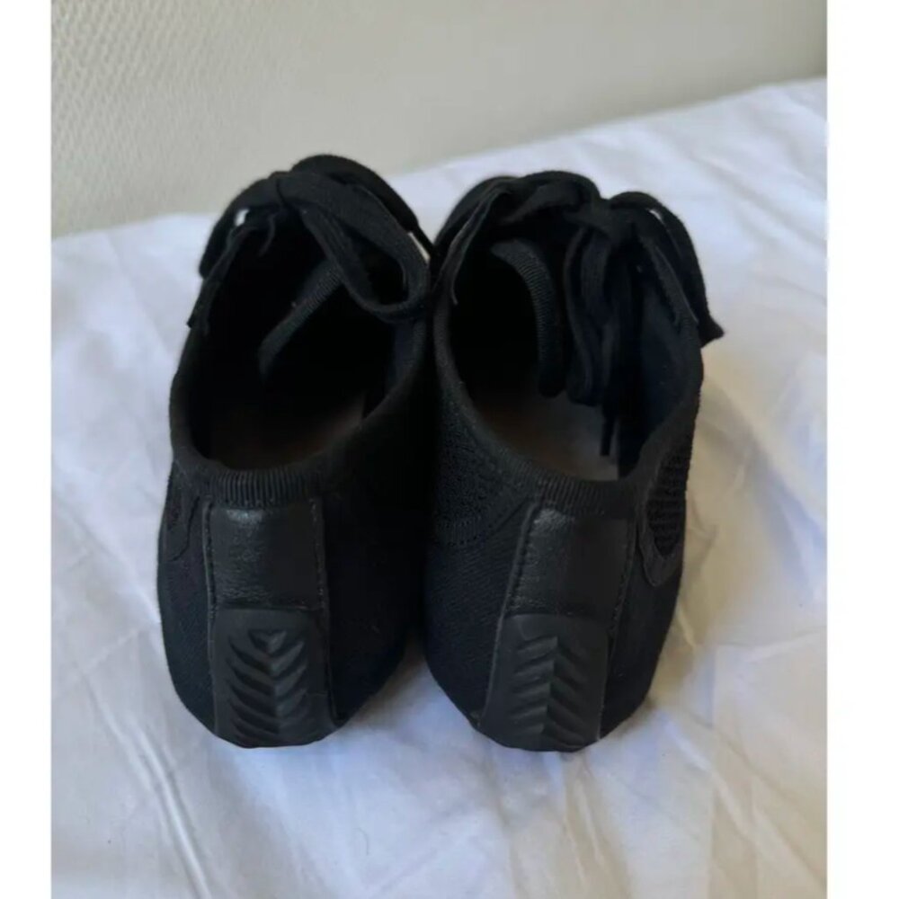 The Row - Bonnie Low Top Lace Up Sneakers - Black - Picture 6 of 8